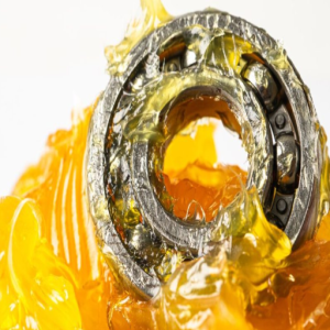 Oil or Grease: Understanding the Differences and Applications of Lubricants